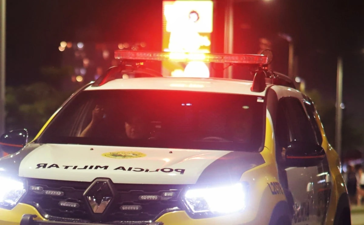 Homem invade casa da ex e tenta matar casal a facadas no Paraná